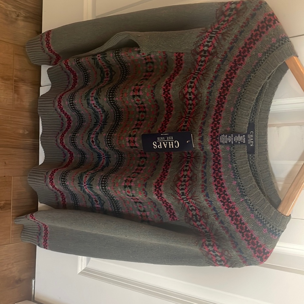 NWT - Chaps ladies long sleeve sweater. Stunning color combo